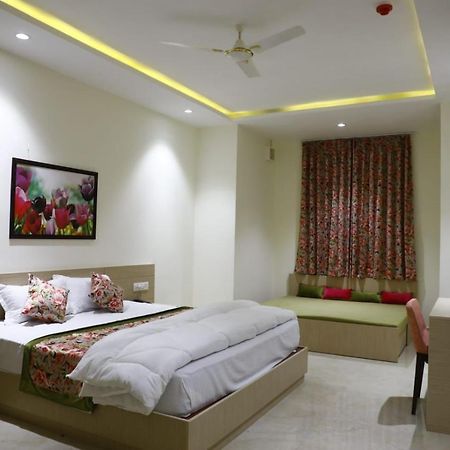 Hotel Grand Vasaante Bhilwara Buitenkant foto